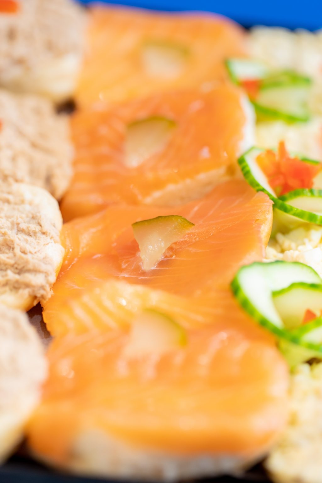 Mini open bagel platter50 Smoked salmon, egg mayo, tuna mayo & cream cheese 24 pieces